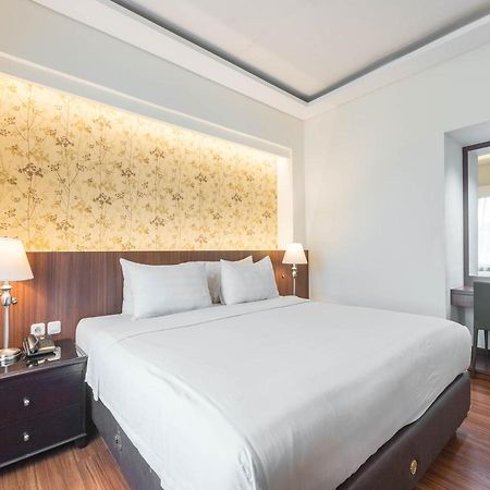 Sleepzzz Hotel Senayan Джакарта Экстерьер фото