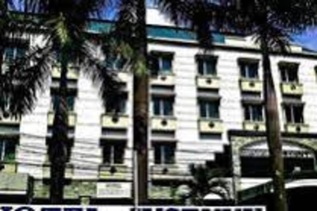 Sleepzzz Hotel Senayan Джакарта Экстерьер фото